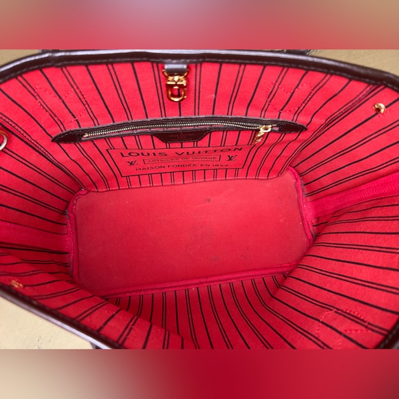 - Louis Vuitton Never-full - Picture 13 of 16